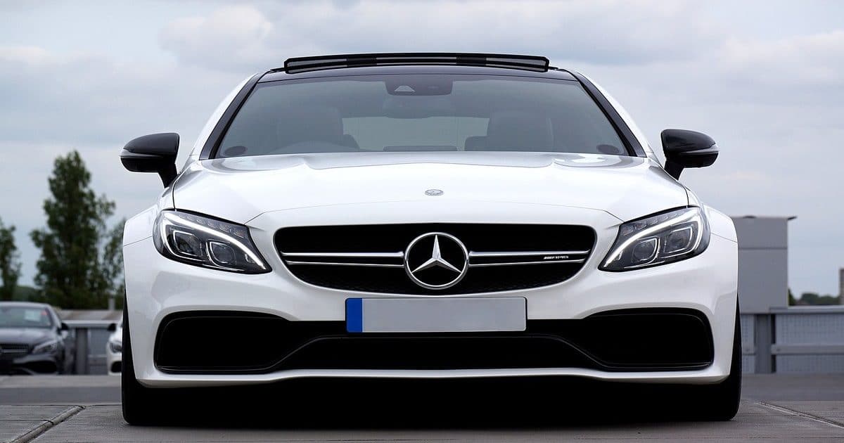 https://pixabay.com/ru/mercedes-benz-%D0%B0%D0%B2%D1%82%D0%BE%D0%BC%D0%BE%D0%B1%D0%B8%D0%BB%D1%8C-%D0%B0%D0%B2%D1%82%D0%BE-3392793/