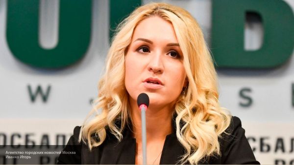 Зеленка, лишний вес и пробежки: каким бьюти-блогером был Навальный до пандемии COVID-19